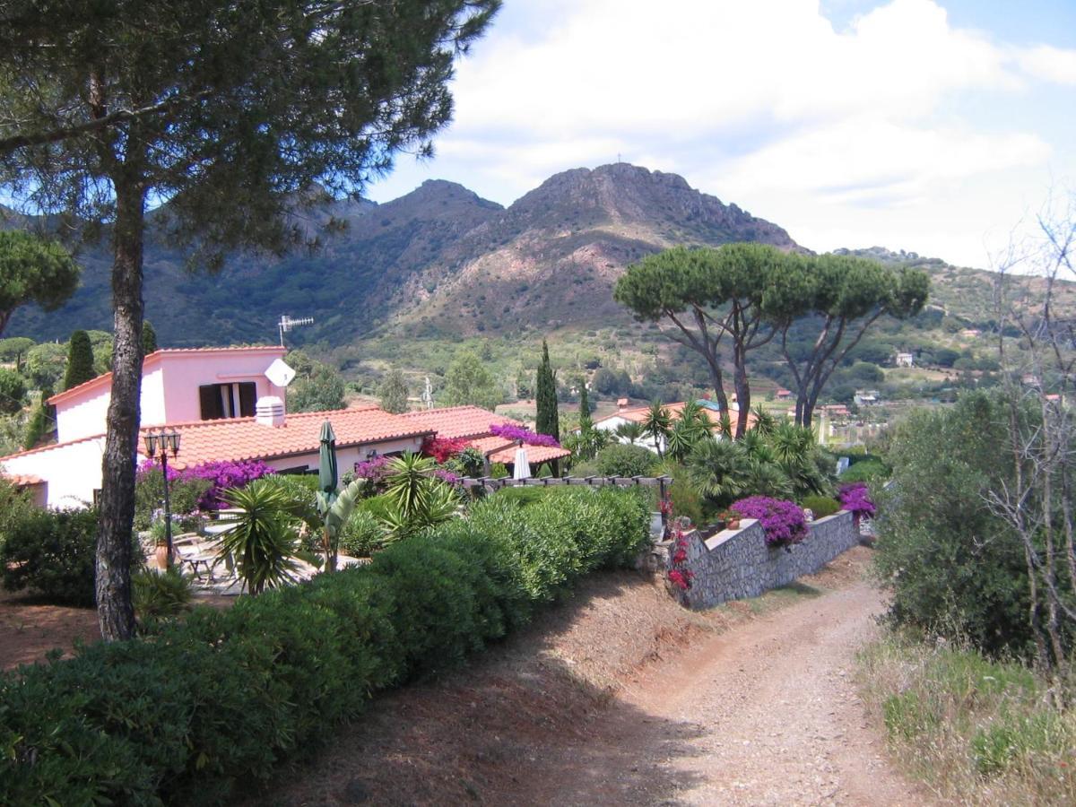 Studio-Appartment In Landhaus Mit Meerblick Porto Azzurro Extérieur photo