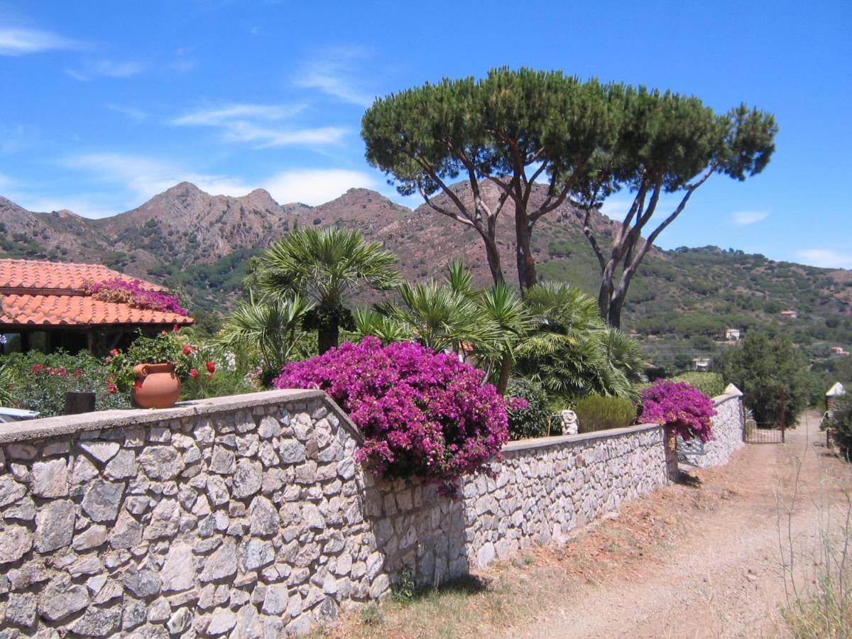 Studio-Appartment In Landhaus Mit Meerblick Porto Azzurro Extérieur photo
